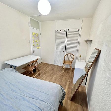 Elgin House, Poplar, London E14 Hotel ภายนอก รูปภาพ